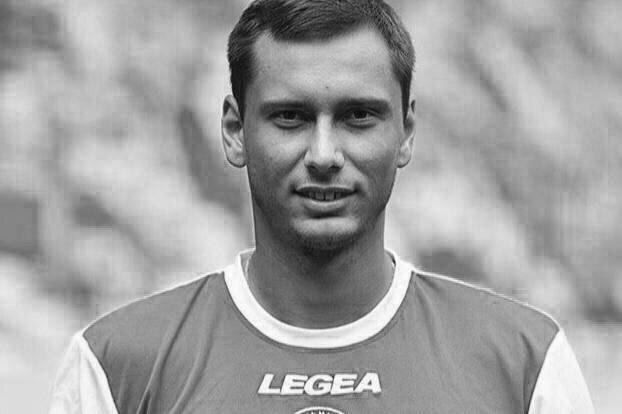 Футболист Сергей Петров. Обложка © VK / ФК ТаврияЭнерго (Евпатория)