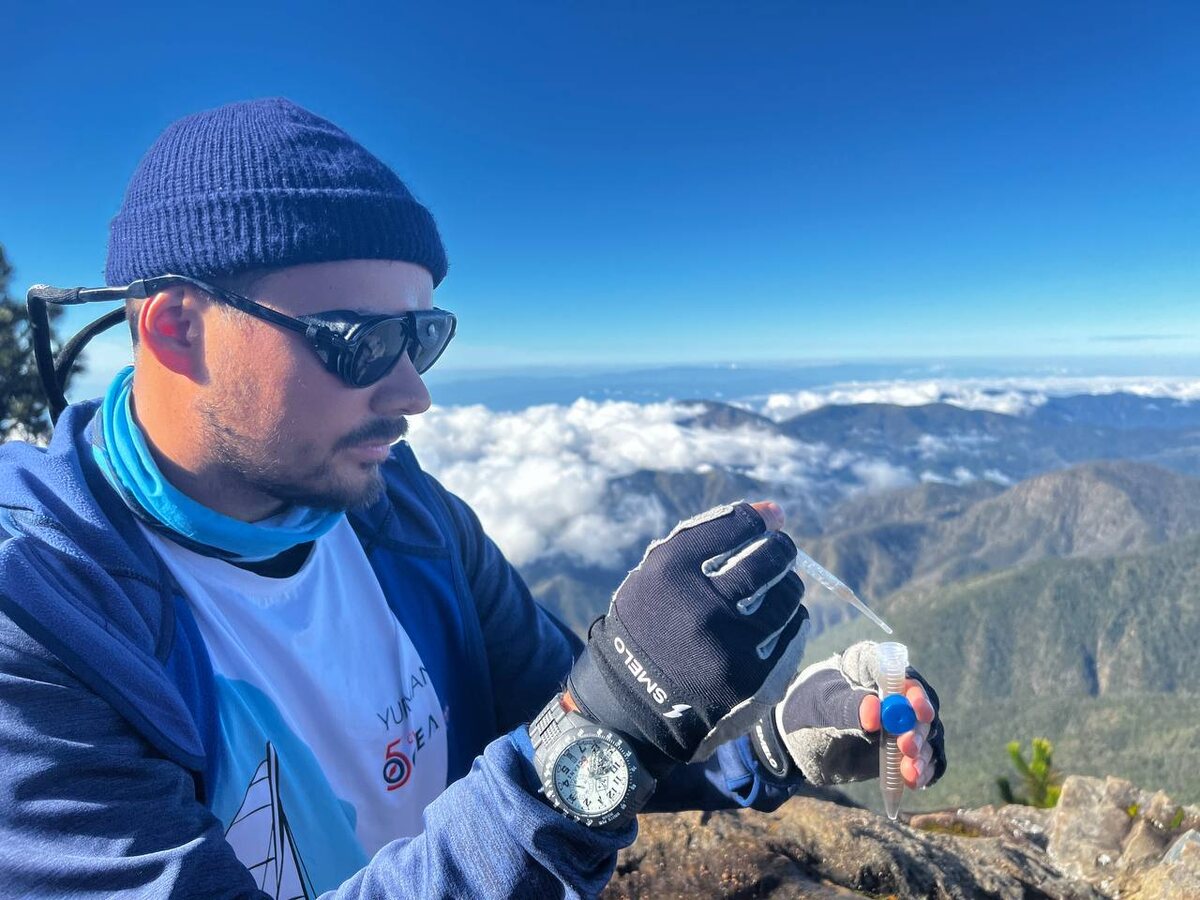 Сбор проб на пике Дуарте (Доминикана)