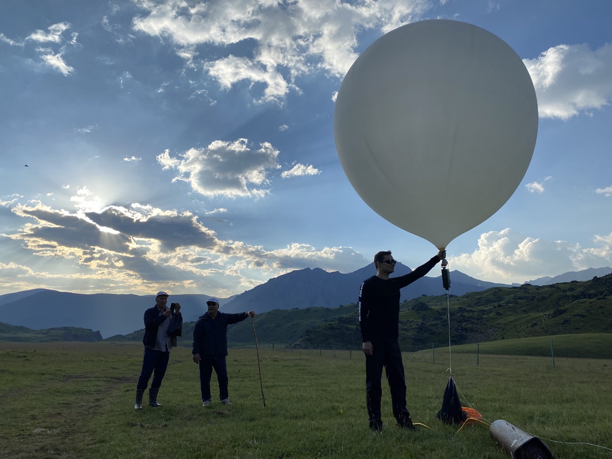 Перед запуском стратосферного зонда