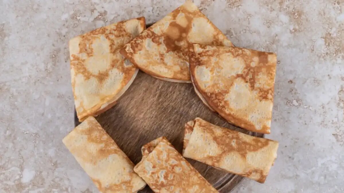    Блины. © freepik.com/azerbaijan_stockers