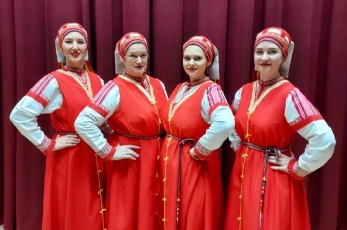    «Зарни туис» в переводе с коми — Золотой туесок