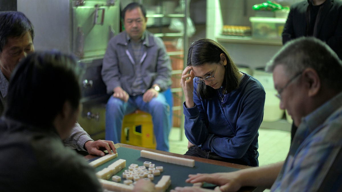 Кадр из фильма "Теория простых чисел / Le théorème de Marguerite" (источник: https://ru.kinorium.com/10387088/gallery/?photo=52178544) 