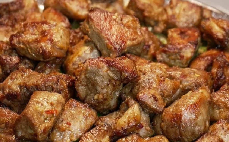 Каурма по-грузински: секрет мягкой и ароматной свинины на обычной сковороде