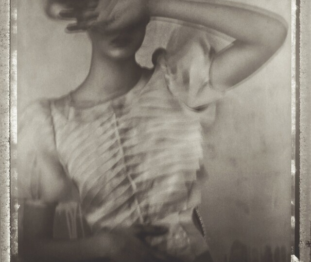 Поэтика мимолётного взгляда в фотографиях Сары Мун | Подборка для вдохновения.