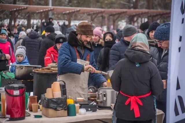    Где в Новосибирске можно бесплатно поесть блинов на Масленицу?