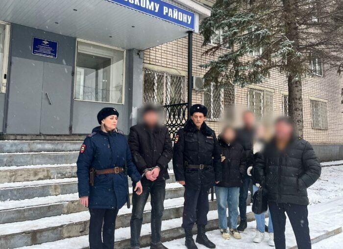 Изъятый «Лексус» стал ловушкой для полицейского‑афериста