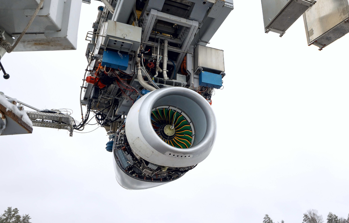 Новейший авиадвигатель ПД-8 на открытом испытательном стенде ОДК-Сатурн © ОДК