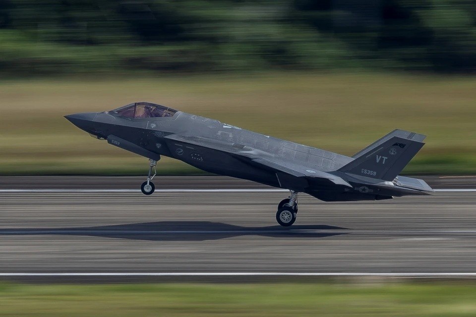    Американские истребители взламываются как iPhone: на Западе рассказали о критической уязвимости F-35 REUTERS