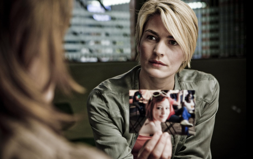 Фрагмент из сериала "Тот, кто убивает"