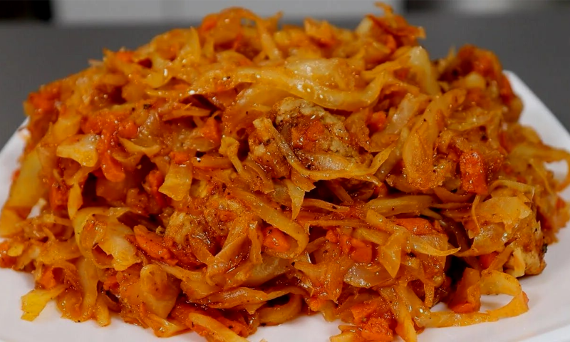 Тушеная капуста