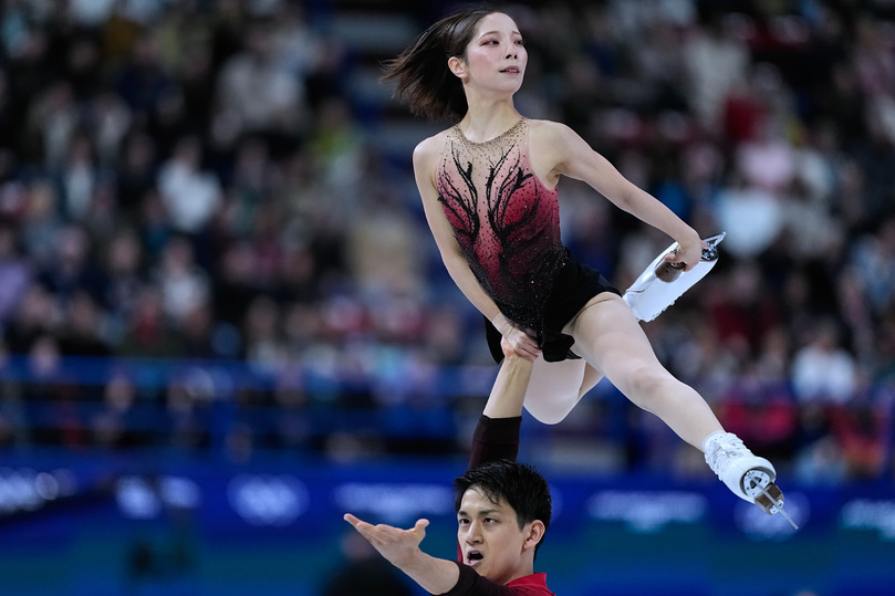     Ошибка Рику Миура и Рюичи Кихара в короткой программе на Играх-2026 / фото: AP