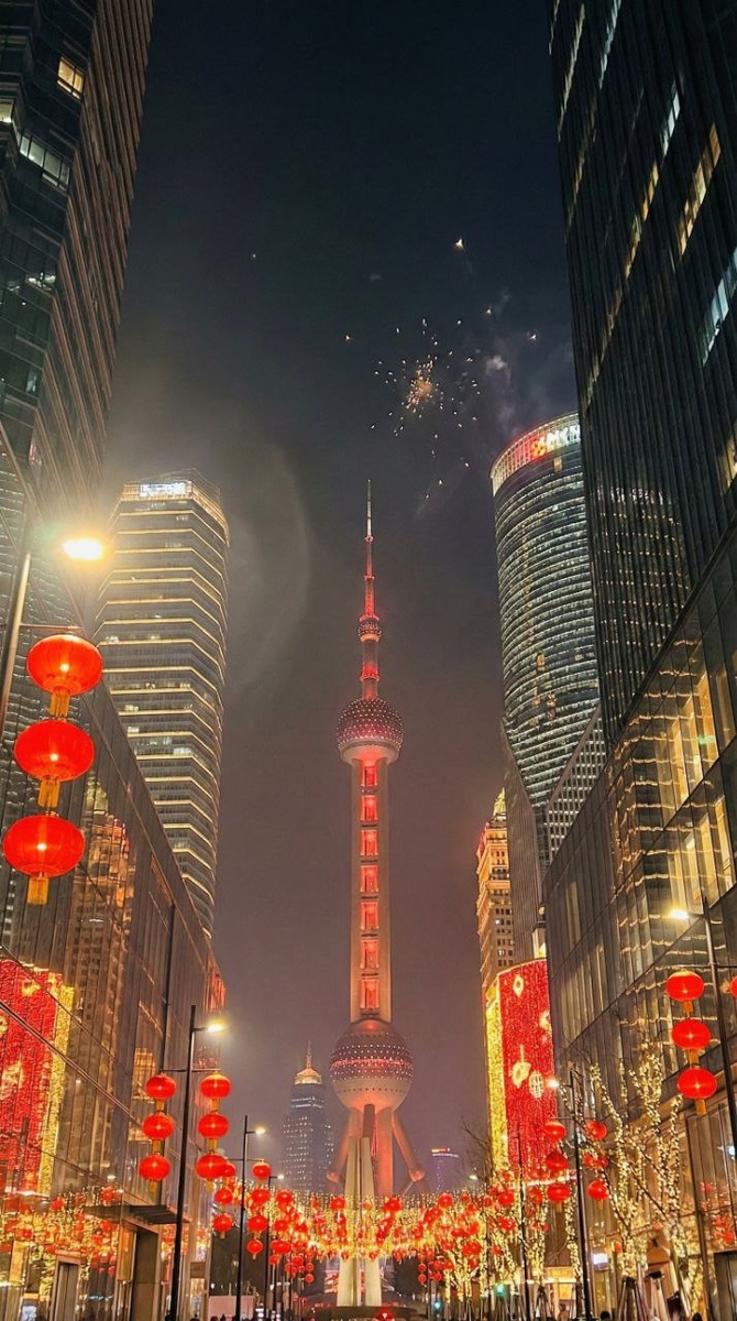 Oriental Pearl, предвкушение праздника.