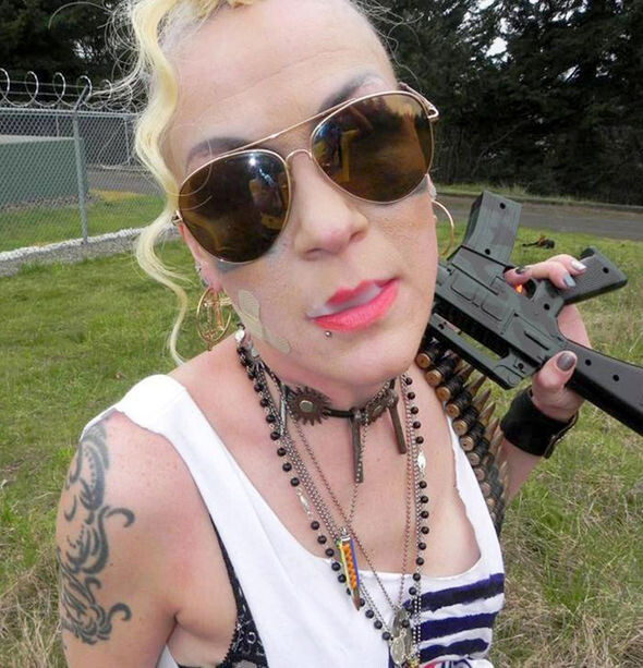 Фотосессия Ольги (ныне Крис Эванс), которая наделала шуму в Рунете / фото из соцсетей