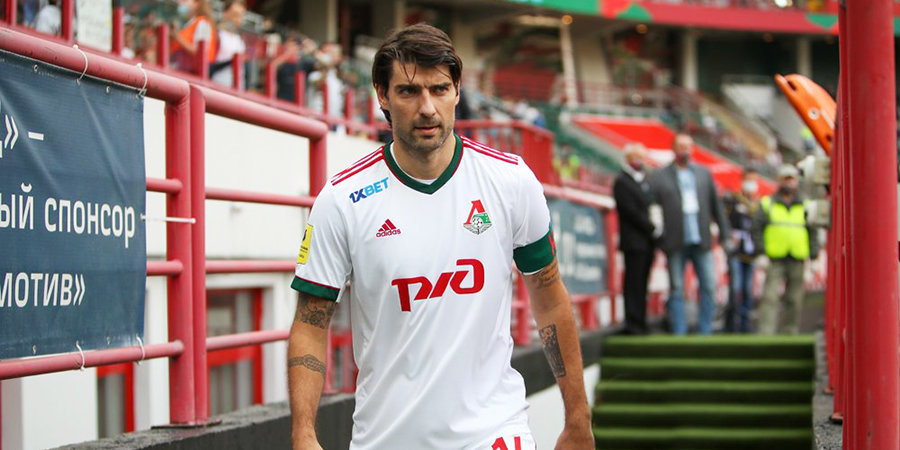 Ведран Чорлука в Московском Локомотиве. Выступал за клуб с 2012 по 2021 годы