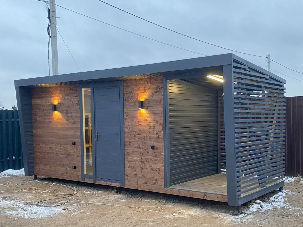 Хозблок с односкатной крышей и дровником