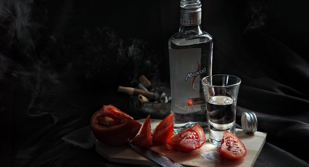 Водка и еда: 10 легендарных закусок, которые придумал народ