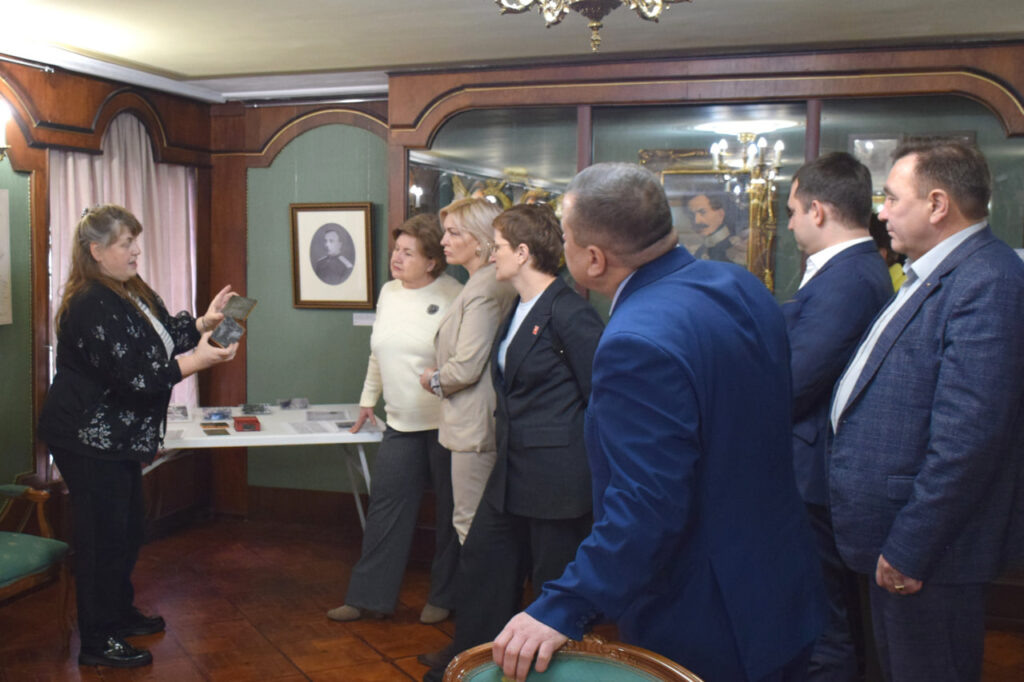     Многонациональный патриотизм: общая история, общее достояние   «О»
📷    Многонациональный патриотизм: общая история, общее достояние   «О»
📷    Многонациональный патриотизм: общая история, общее достояние   «О»
📷    Многонациональный патриотизм: общая история, общее достояние   «О»
