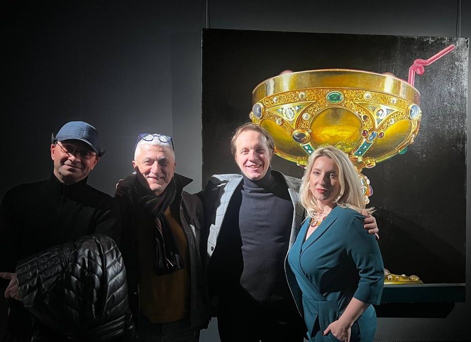 Команда галереи Baranow Art и автор Иван Коршунов