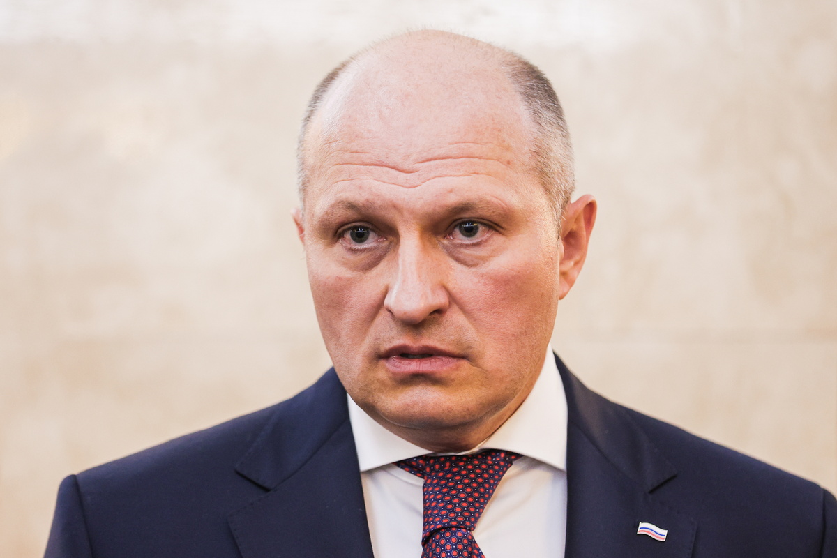    Глава МЧС России Александр Куренков  Егор Алеев/ТАСС