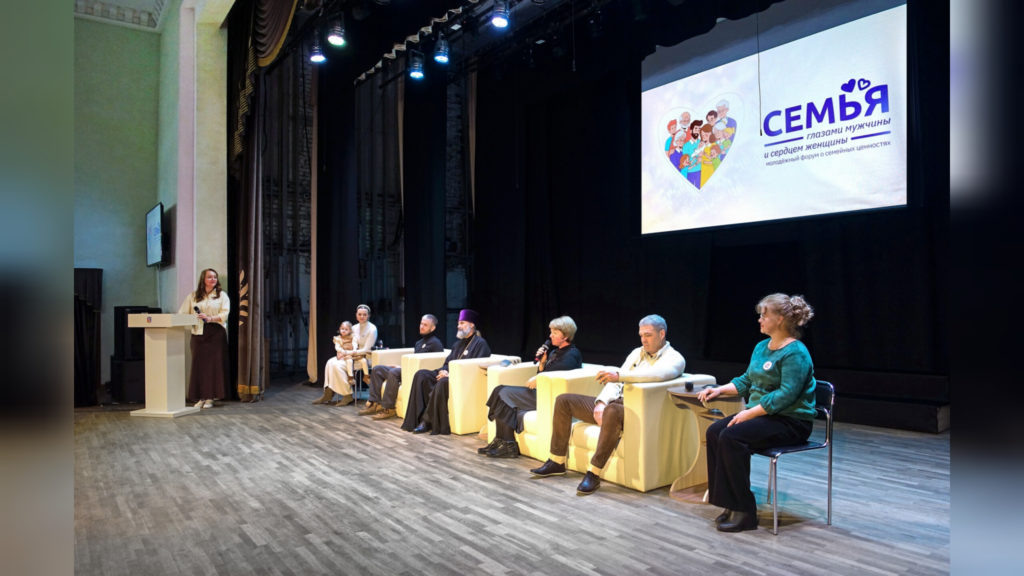    Фото Архипа Ларченко. Лариса Криволуцкая