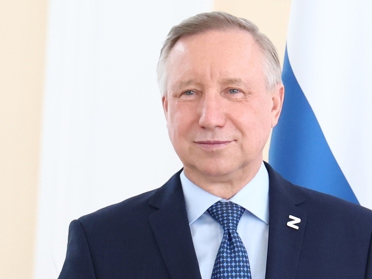     Губернатор назвал центр «воплощением связи поколений». Фото: пресс-служба Смольного