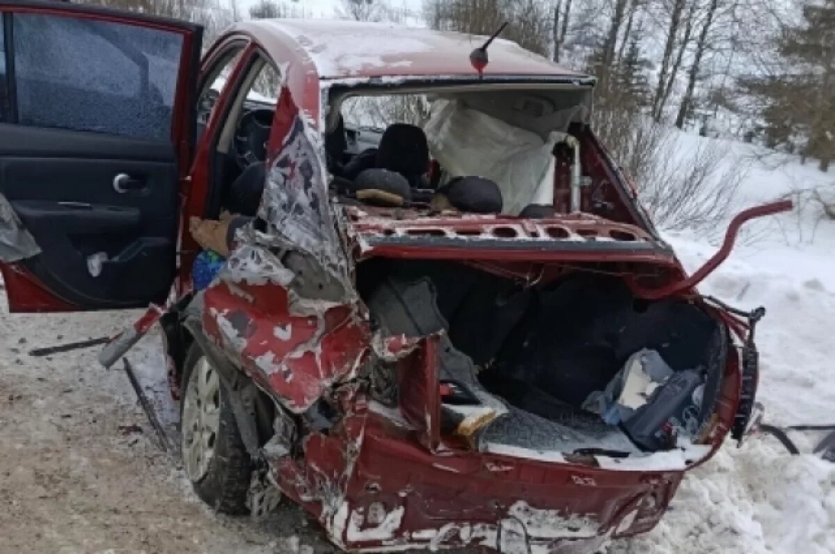    В Кольчугинском районе в страшную аварию попала семья, есть погибший