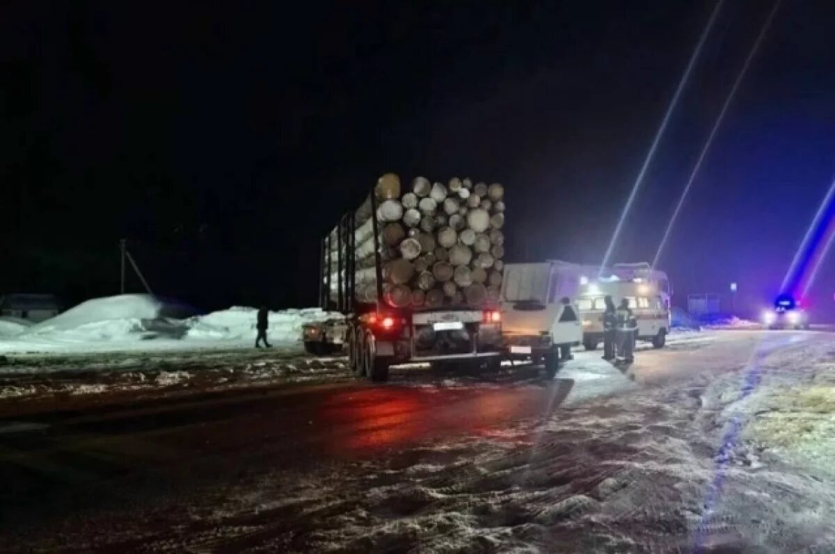    Человек погиб в ДТП с лесовозом в Смоленской области