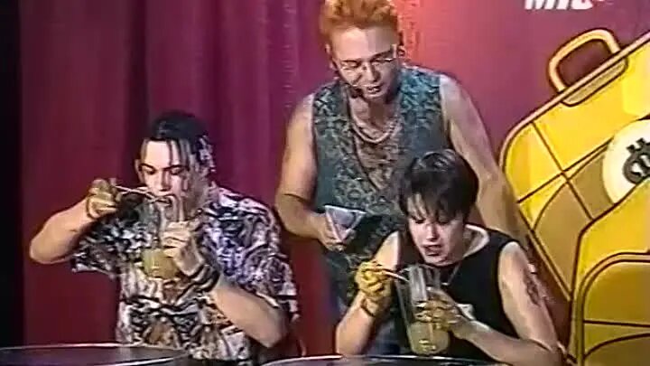 «Орали в ухо "Сожри его!"»: дикие российские шоу нулевых, за которые сейчас стыдно