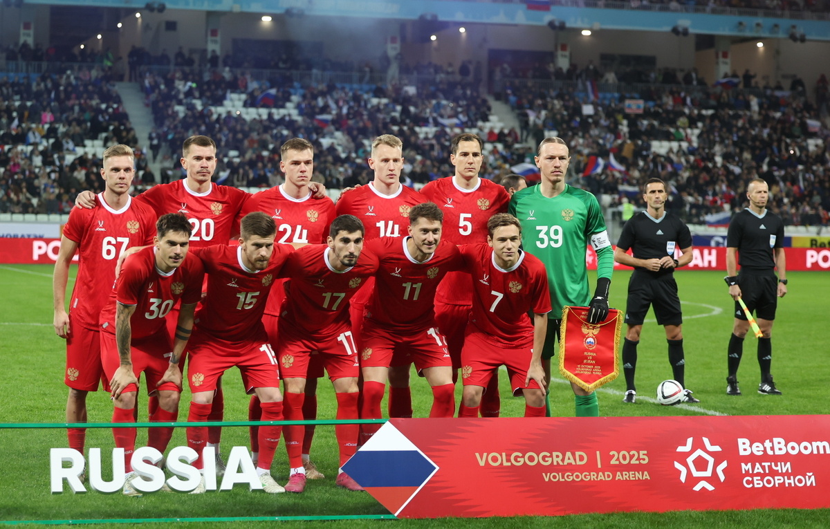    Футболисты сборной России  Дмитрий Рогулин/ТАСС