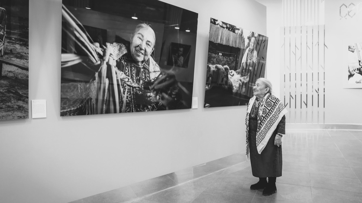    Югорчане прощаются с легендой - первой хантыйской поэтессой Марией Кузминичной Волдиной