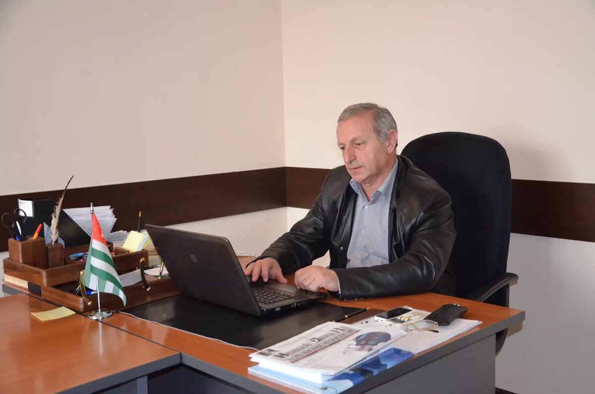 Анатолий Лагулаа