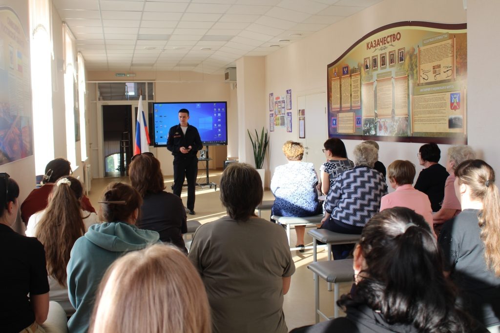    Фото Углегорской СОШ Диана Огнева