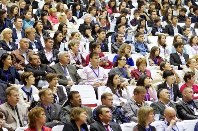 Фото Любови Харламовой. VII Алматинский Международный Форум по Менеджменту и Качеству.