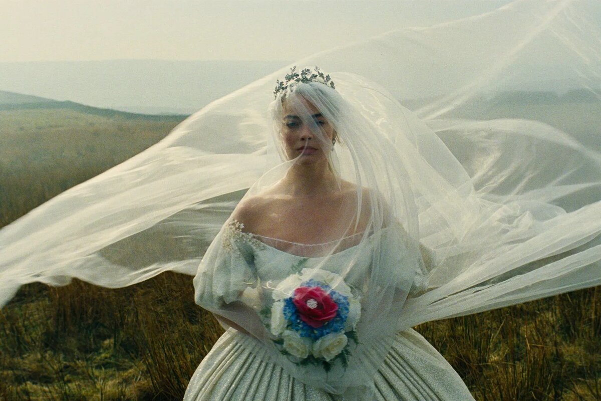     Провокация года: как новый «Грозовой перевал» рассорил литературу и большое кино