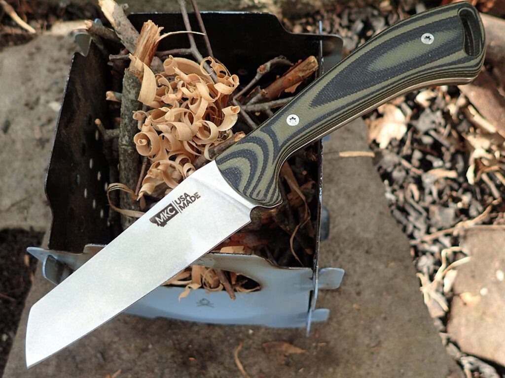 Montana Knife Stockyard предлагает пожизненную бесплатную заточку, чистку и обслуживание ножей, гарантируя их долговечность и надёжность на долгие годы.