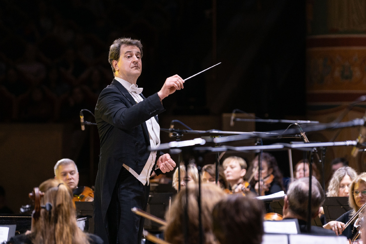 Симфонический оркестр радио "Орфей". Дирижёр - Сергей Кондрашёв. Фото предоставлено PR-службой концертной дирекции Телерадиоцентра "Орфей".