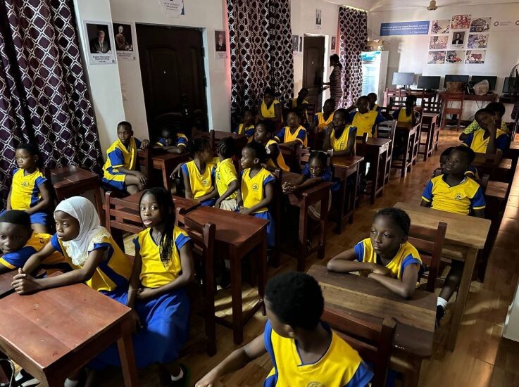    Новосибирские студенты рассказали школьникам Ганы о Сибири