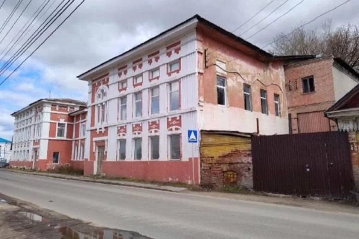    Знаменитый дом купца Башкирова в Городце продали за 12,7 млн рублей