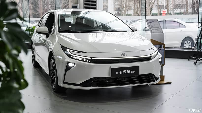 ✅По цене Лады Весты - новая Тойота Королла гибрид ПОД КЛЮЧ? Левый руль, люк и до 160 л.с! Расскажу про новое поколение и комплектацию: