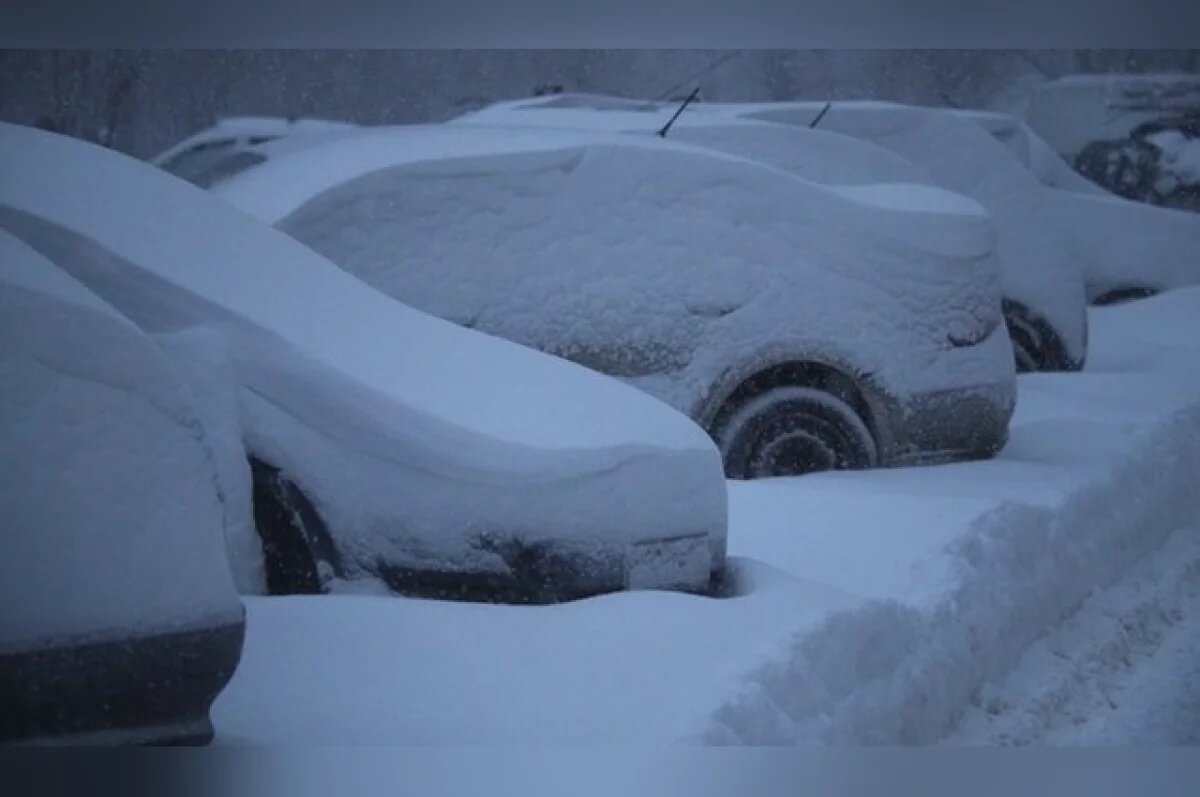   На трассах Татарстана вводят ограничения для грузовиков из-за метели