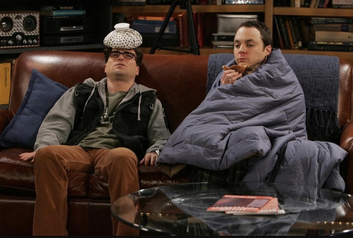    При болезни температура поднимается быстро, чтобы убить бактерии и вирусы. Кадр из сериала «Теория большого взрыва»