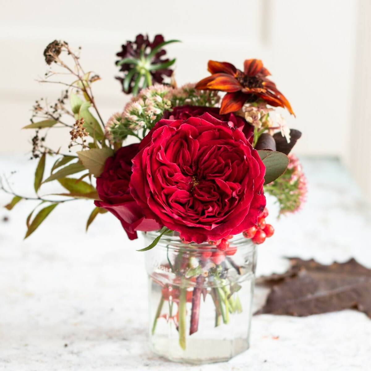 Фото: остиновская роза Тесс создана как срезочная роза, предназначенная для букетов.