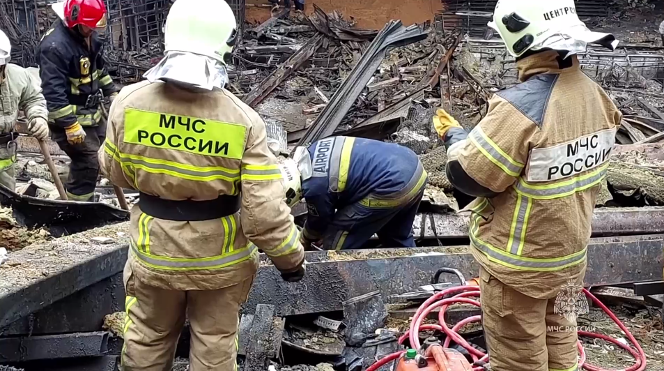    Сгоревший Крокус Сити Холл. Фото: МЧС России