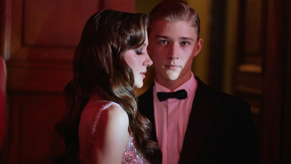    Кадр из фильма «Первая», реж. Аня Харичева, НМГ кинопрокат