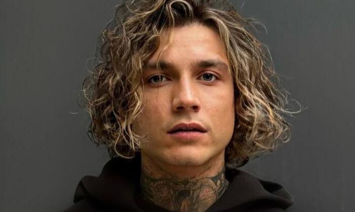 Российский солист группы Quest Pistols Show Иван Криштофоренко. Обложка © Фото © Instagram (признан экстремистской организацией и запрещён на территории Российской Федерации)/ ivankrishto