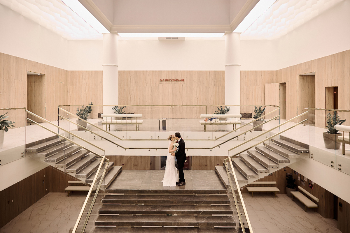 Главный холл в Митинском ЗАГСе. Фотограф Марина Арт