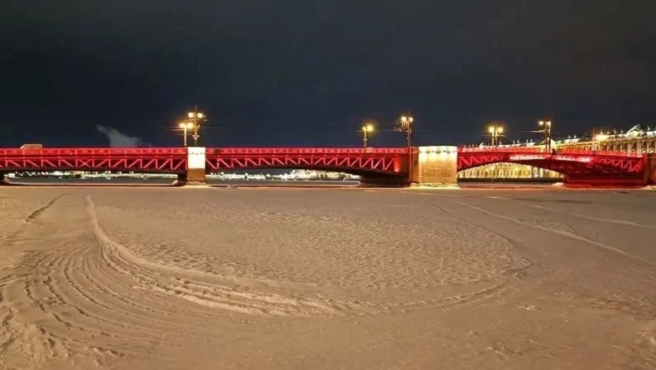    В Петербурге с 16 по 22 февраля изменят подсветку Дворцового моста Автор фото: СПб ГБУ "Ленсвет"