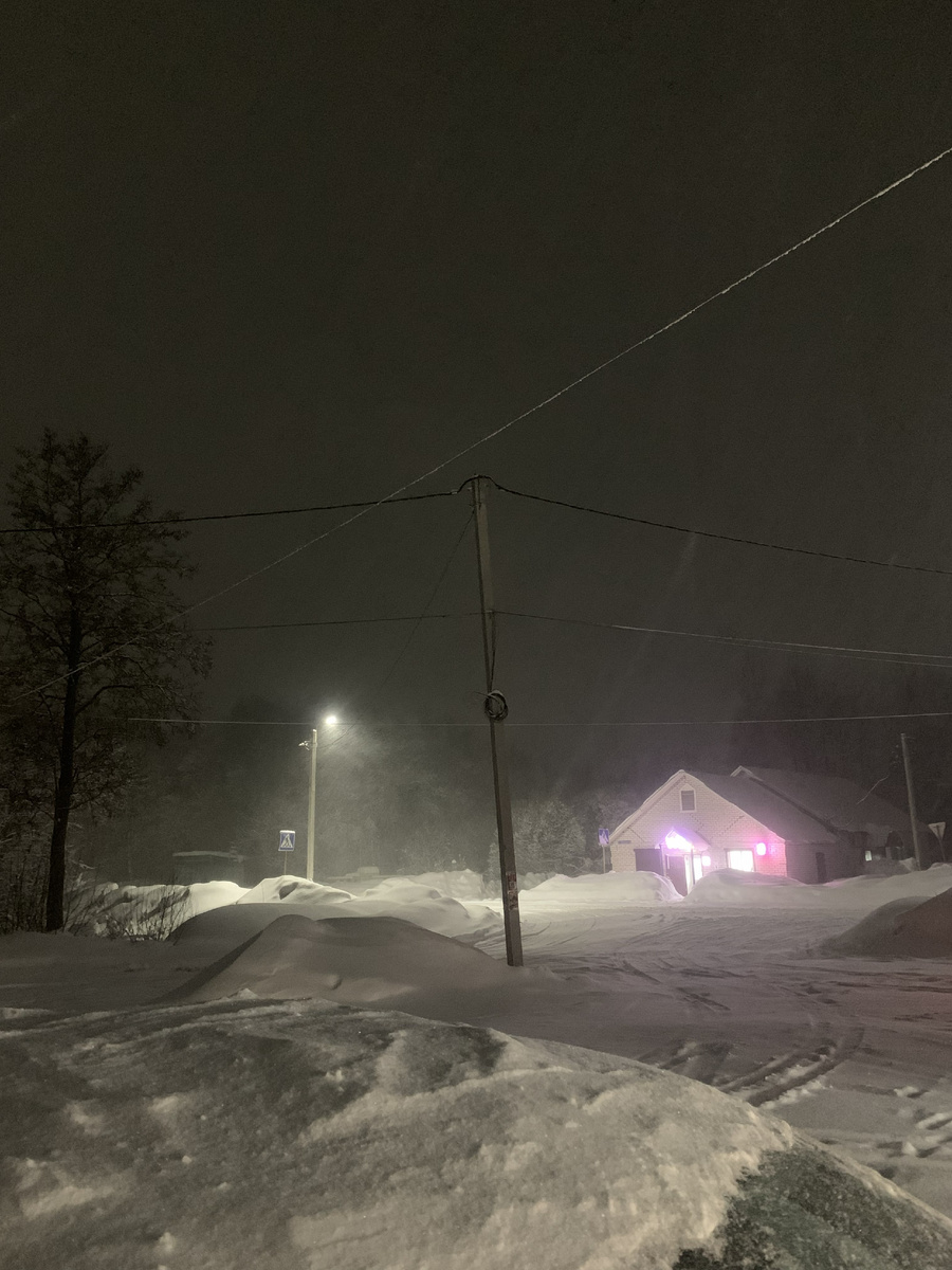 Это не деревня, это дорога, по которой едем на дачу