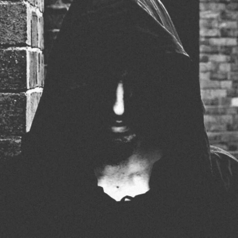 Официальное фото