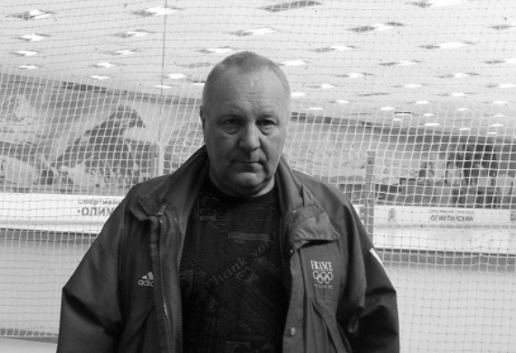    Тренер Геннадий Аккерман
